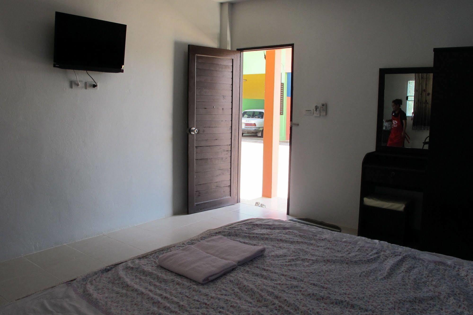 Tongmai Resort Surat Thani Exterior photo